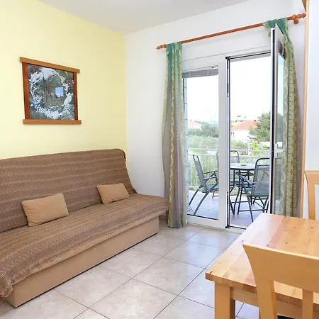 4393c Apartment
